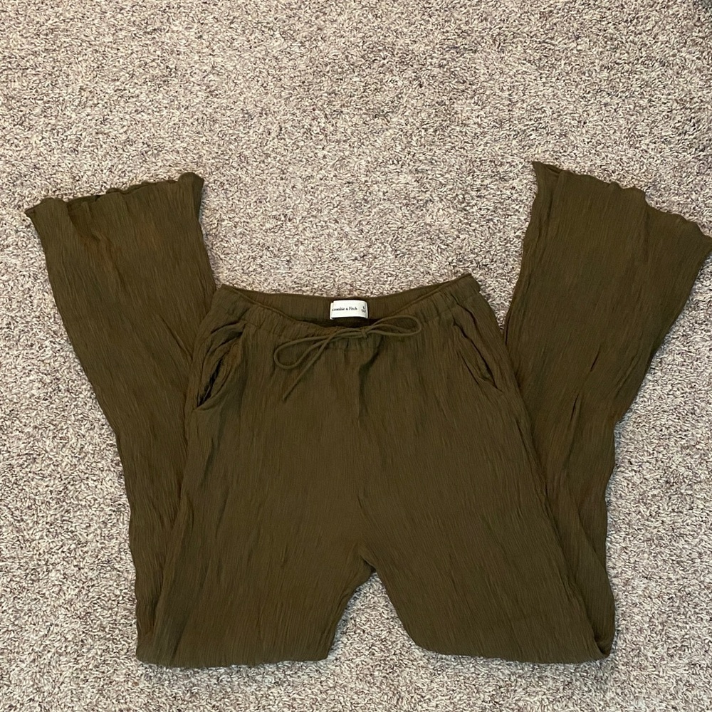 Abercrombie & Fitch Womens Olive Crinkle Wide-Leg Pants